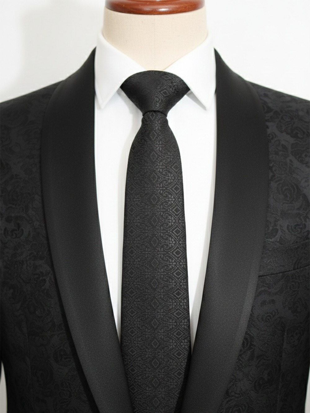 Premium Dark Patterned Silk Tie for Men ? Classic Formal Necktie - Image 2