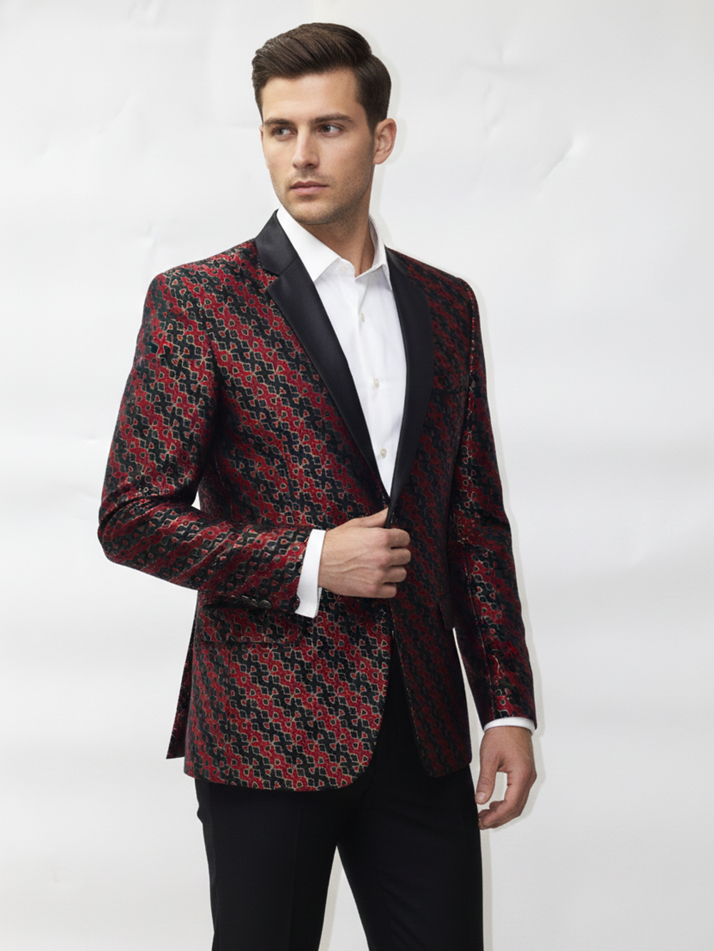 Men?s Luxury Jacquard Pattern Tuxedo Blazer ? Red & Black Statement Jacket - Image 4